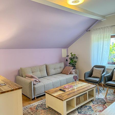 Apartman Mibel Zagrzeb Zewnętrze zdjęcie