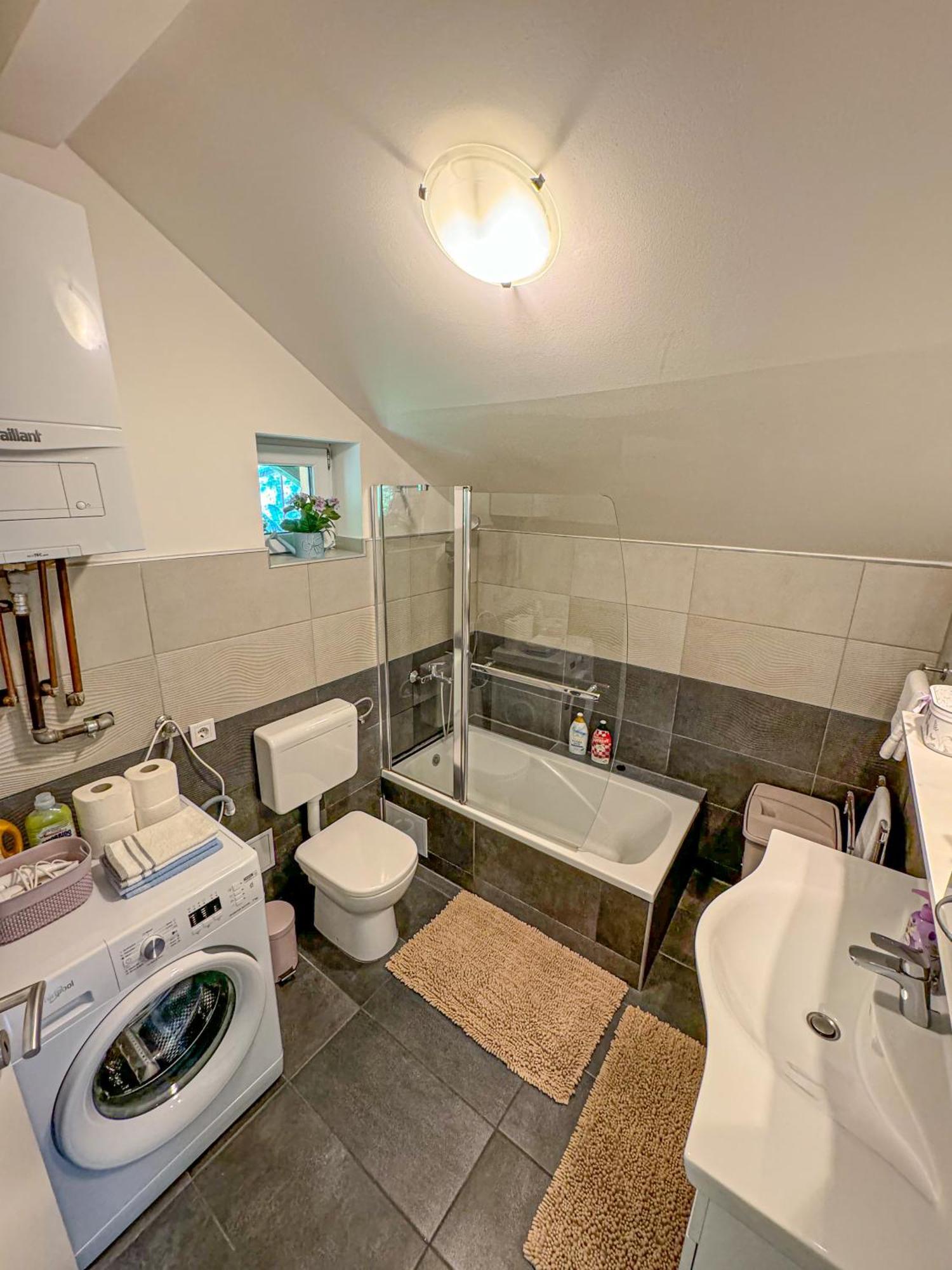 Apartman Mibel Zagrzeb Zewnętrze zdjęcie