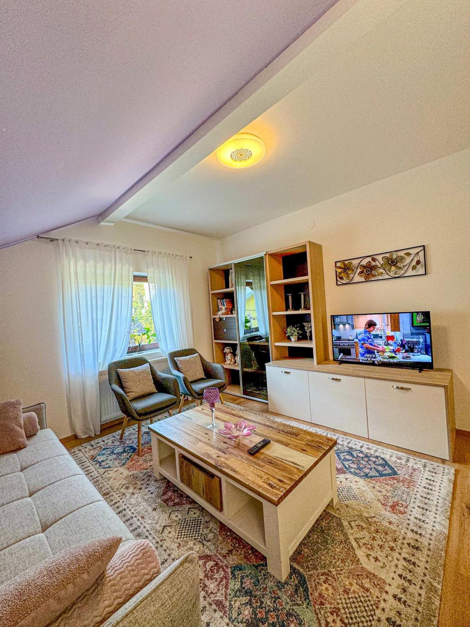 Apartman Mibel Zagrzeb Zewnętrze zdjęcie