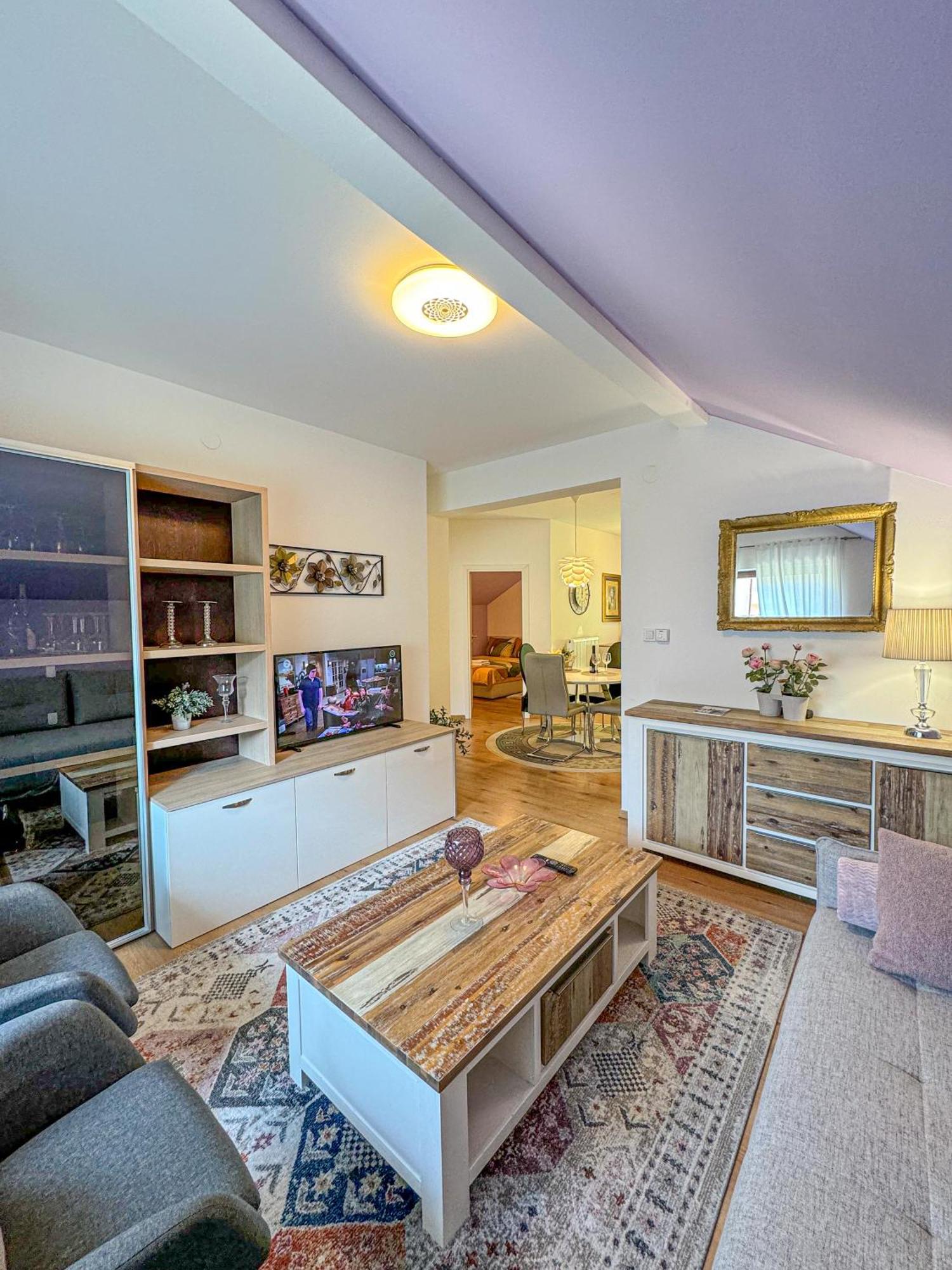 Apartman Mibel Zagrzeb Zewnętrze zdjęcie