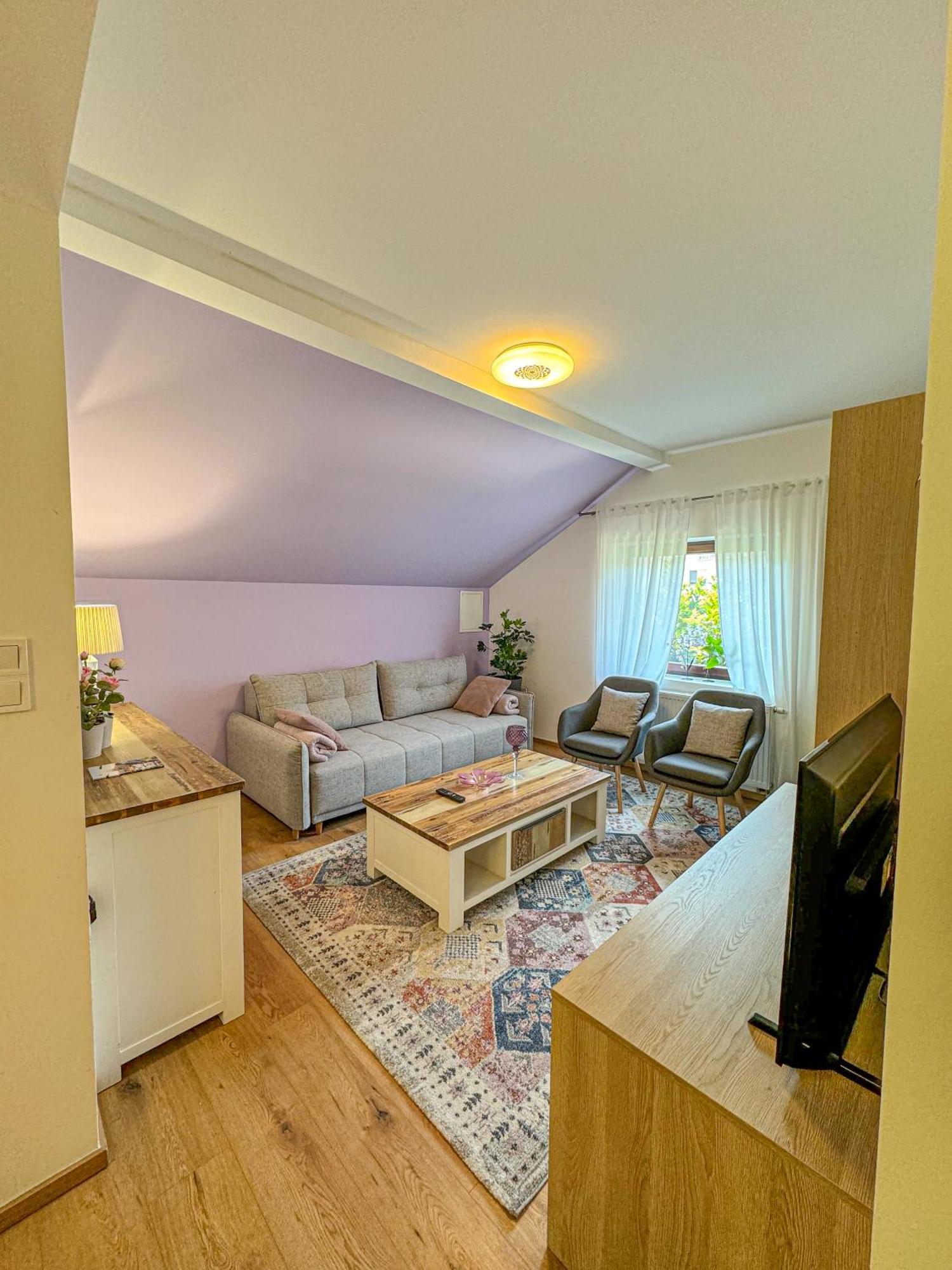 Apartman Mibel Zagrzeb Zewnętrze zdjęcie