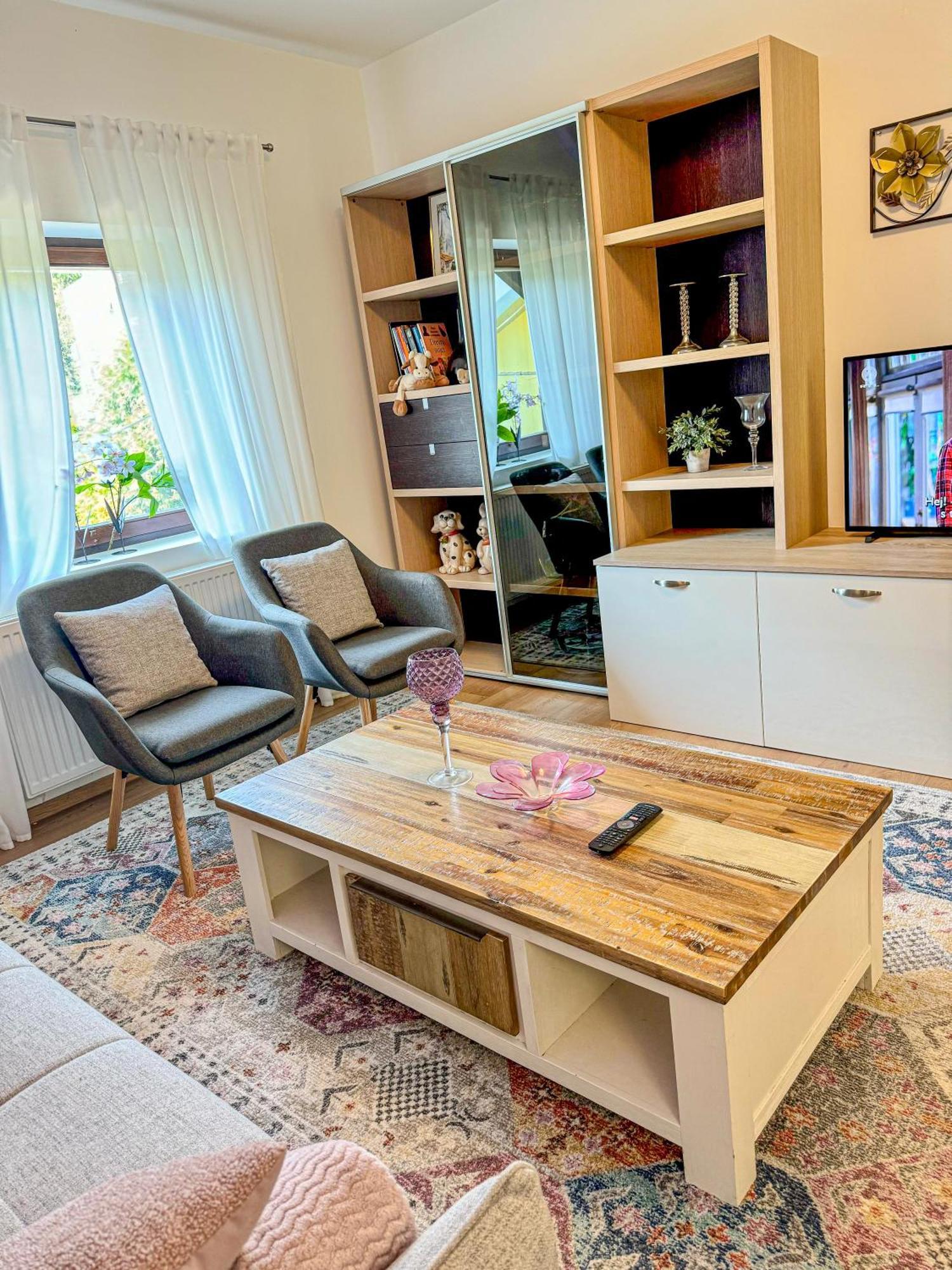 Apartman Mibel Zagrzeb Zewnętrze zdjęcie